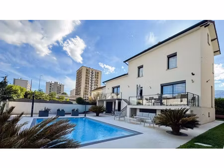 vente maison 6 pièces 180 m² à grenoble (38000)  589 000 €