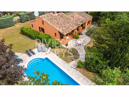 le thoronet : charmante maison avec grande piscine