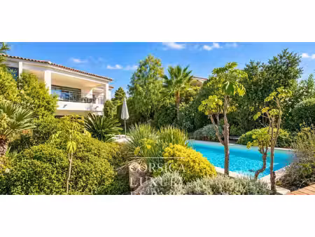 maison avec piscine en bord de mer albitreccia (2a)