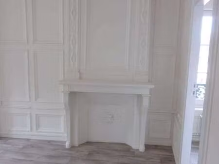 location appartement 3 pièces à granville (50400) : à louer 3 pièces / 53m² granville