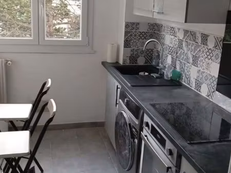 studio / 32m² / vert galant (rer b)