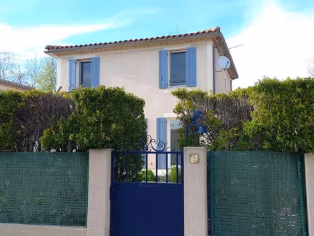 location maison 4 pièces 87 m² à vaison-la-romaine (84110)  995 €