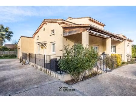 maison familiale à vendre à proximité des écoles et transports – 195 m²  5 chambres  jardi