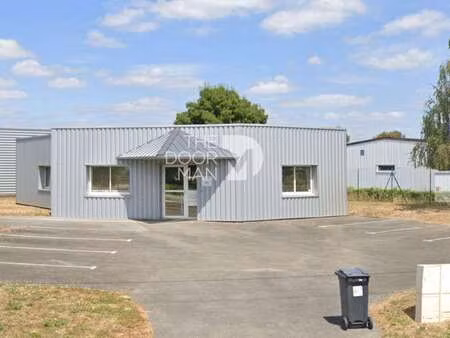 vente bureaux et commerces à laval (53000) : à vendre / 184m² laval