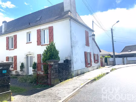 appartement 4 pièces sur 2 niveaux avec jardin et deux places de parking