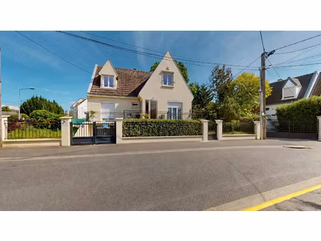 vente maison 6 pièces 107 m2 à pontault-combault