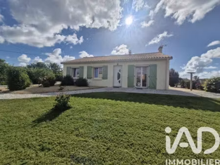 maison de village à saint-cyr-la-lande (79100)