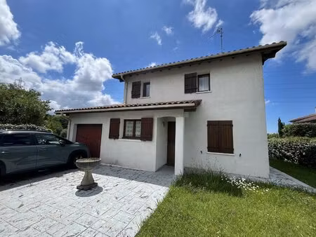 maison familiale à saint-pierre-d’irube – beau potentiel !