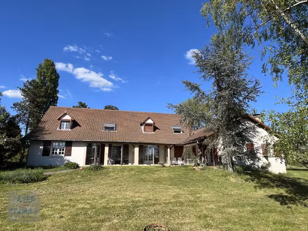 virey-le-grand - vaste maison traditionnelle avec grande dép