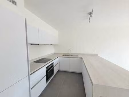 penthouses 3 ch - proche centre de mons - grande terrasse
