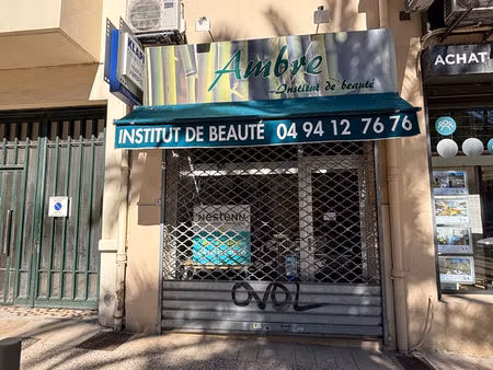 local commercial à louer ? hyper centre d'hyères