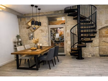 uzes centre historique appartement 220m² avec exterieur
