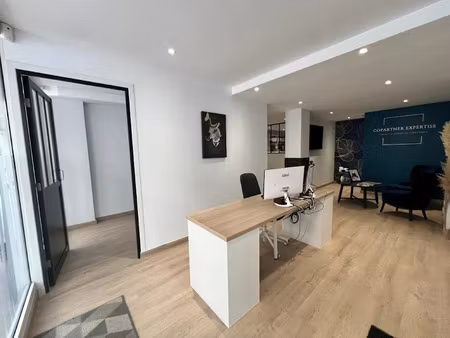 vente locaux professionnels à fontaines-sur-saône (69270)  130 000 €