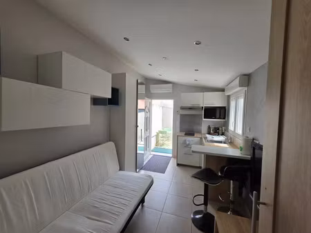 location meublée appartement 1 pièce 15 m² à lunel (34400)  400 €