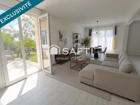 maison rénovée avec 3 chambres  sous-sol complet et jardin clos