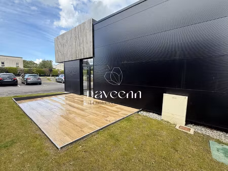à louer – local d'activité neuf avec terrasse – brech