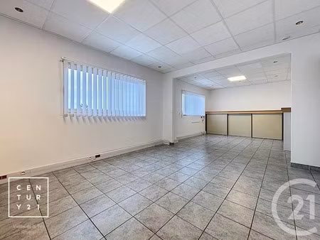 location locaux professionnels à toulouges (66350)  15 600 €
