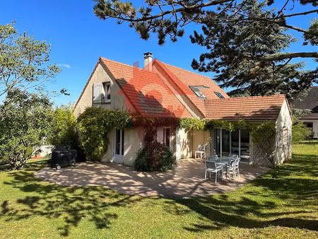 location maison 6 pièces 145 m² à orgeval (78630)  1 990 €