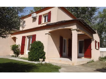 location maison  m² t-5 à le grau-du-roi  1 512 €