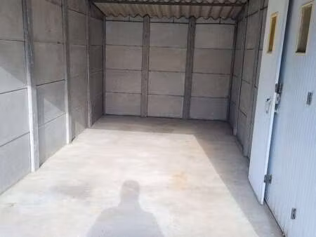 location garage box et parking à torfou (49660) : à louer / 13m² torfou