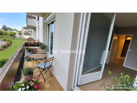 appartement avec balcon à quelques minutes du centre ville a