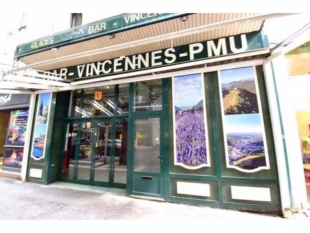 immeuble mixte en hypercentre avec local commercial et duplex de caractère -digne-les-bain