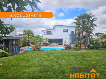 exclusivité amanda - maison contemporaine avec piscine - 6 chambres - la mézière