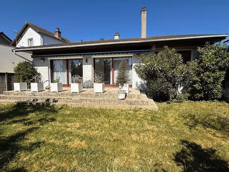 maison de plain pied sur un terrain de 973m²