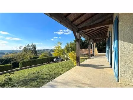 à vendre maison 8 pièces de 175 m2 sur parcelle de 3500 m2 à montvalen 81630
