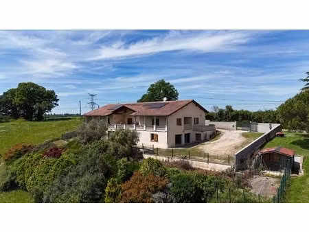 villa avec vue panoramique sur les pyrénées