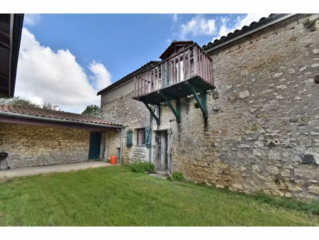 maison à vendre gardes le pontaroux 3 pièce(s) 79m2 99 000€