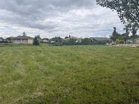 terrain constructible viabilisé à vendre