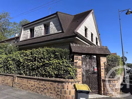 location maison 5 pièces 179.37 m² à maisons-alfort (94700)  3 000 €