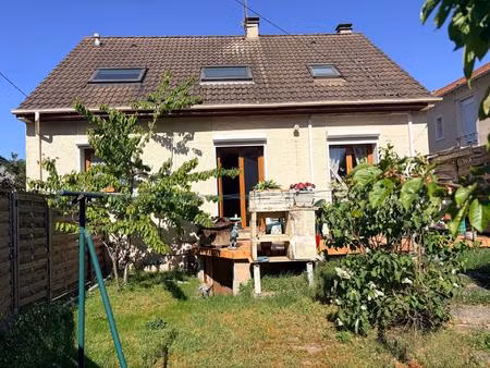 maison 5 pièces - 3 chambres