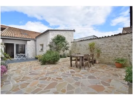 maison à vendre 3 pièces champniers (16)