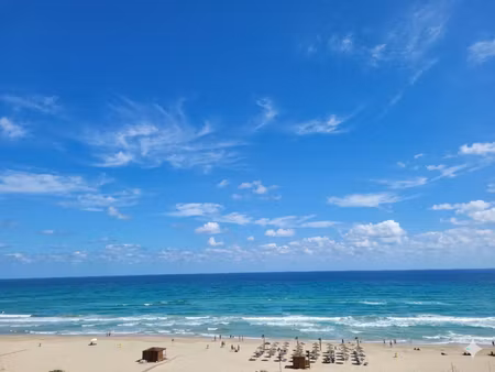canet plage grand t2 avec terrasse 52 m² vue panoramique mer montagnes