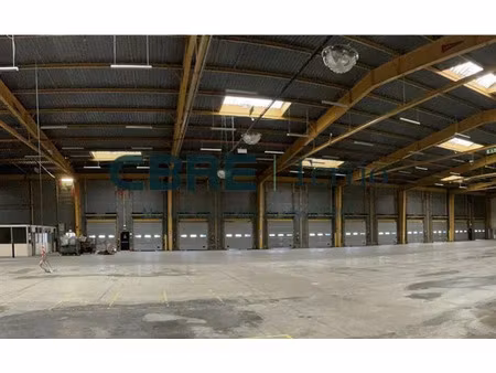location entrepôt / local d'activités joué-lès-tours 6 645 m²