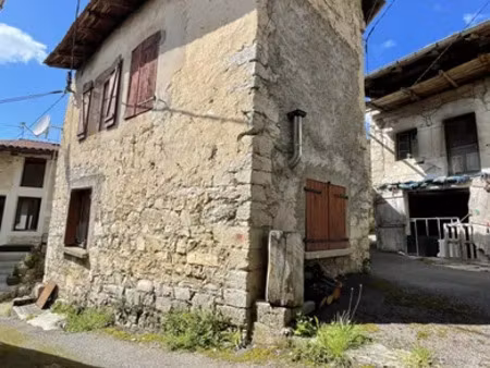 maison de village à poncin (01450)