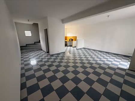 vente maison 4 pièces 100 m² à sainte suzanne (97441)  129 000 €