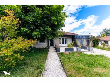 vente maison 4 pièces 75 m² à nontron (24300)  176 714 €