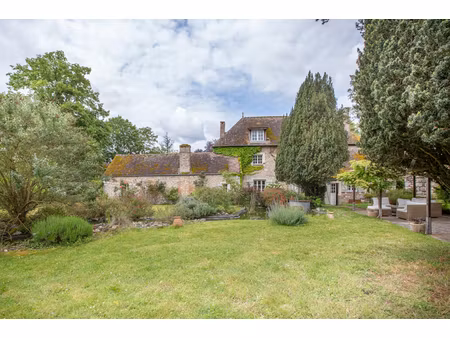maison traditionnelle et dépendances à pressagny - l'orgueilleux 27510 16 pièces 11 chambr