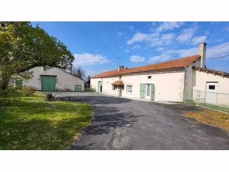 tocane saint apre 24350 ancienne ferme comprenant maison 2 granges sur parcelle de 30970 m