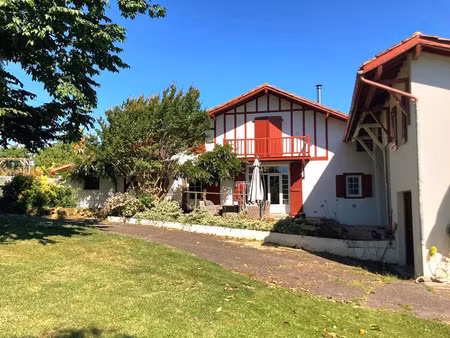 vente maison 8 pièces 192 m² la bastide-clairence (64240)