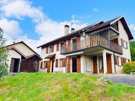 maison 14m2 terrain 2032m2 vue dégagée