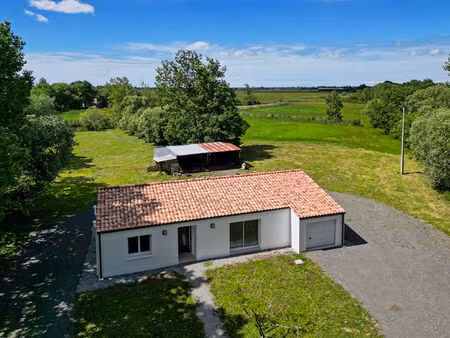 vente maison 4 pièces  100.00m²  le perrier