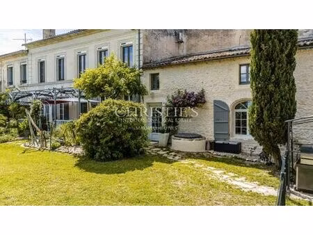 maison de luxe de 7 chambres en vente à saint-estèphe  nouvelle-aquitaine