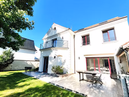achat maison 9 pièces 250m²
