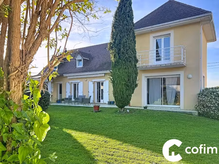 vente maison 7 pièces 167 m² à pau (64000)  nan €