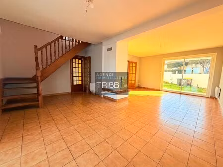 villa familiale t5 avec garage et jardin a ponteilla