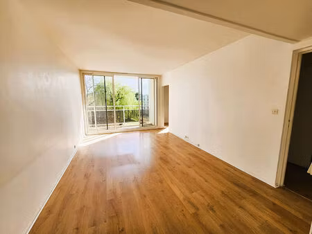 location appartement 4 pièces  68.85m²  rungis